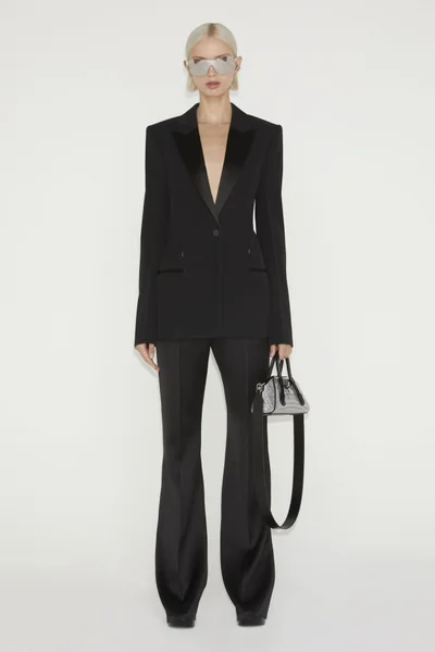 Look 10